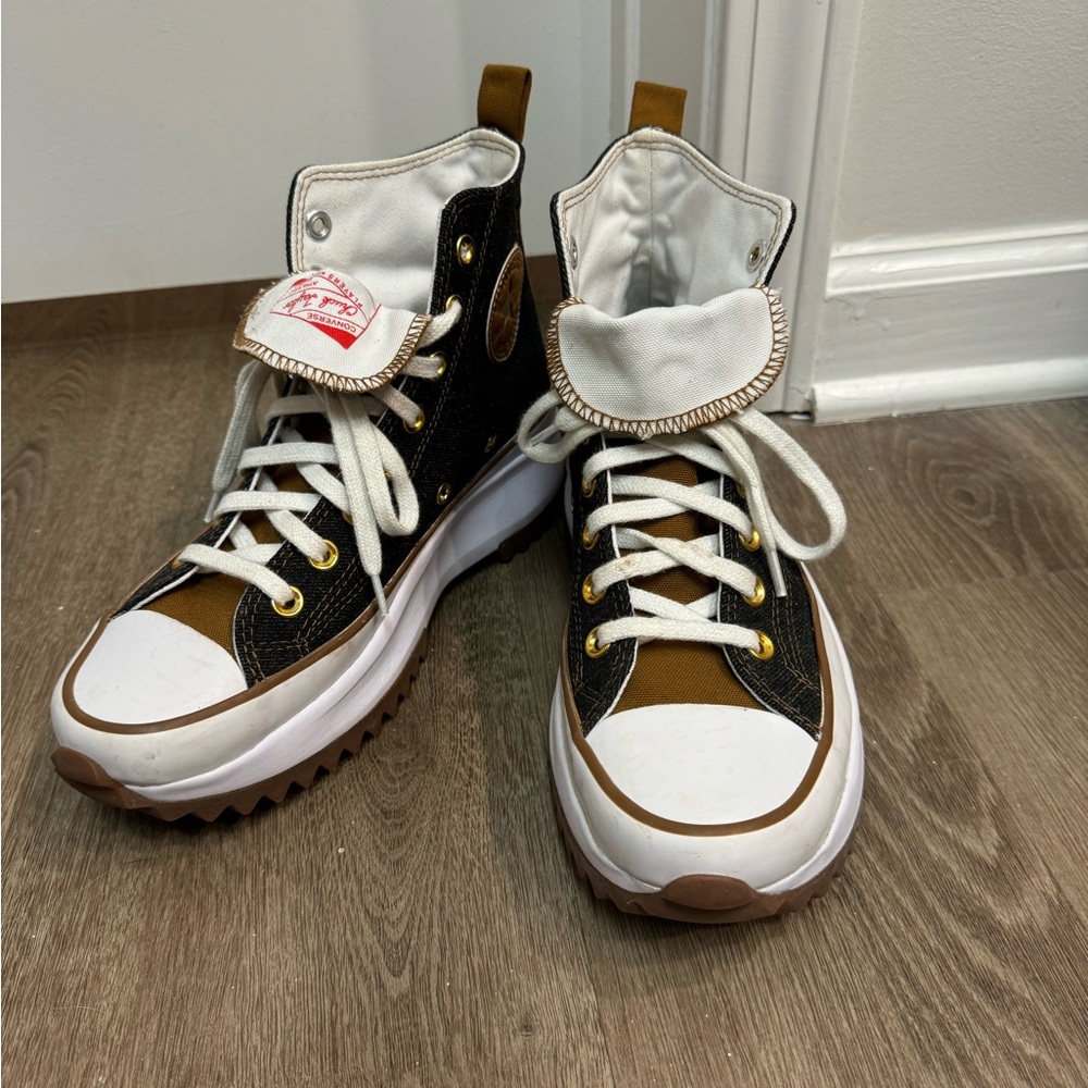 🌺NEED GONE BY END OF WEEK🌺 Converse Platform High Top
